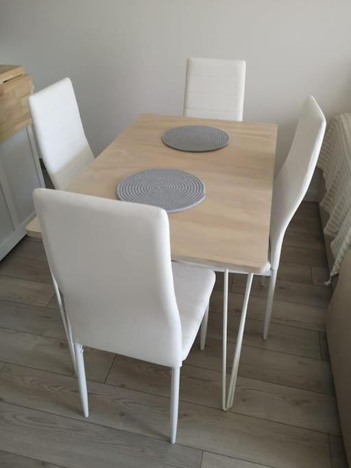 Apartamento Playa Valle Niza マラガ エクステリア 写真