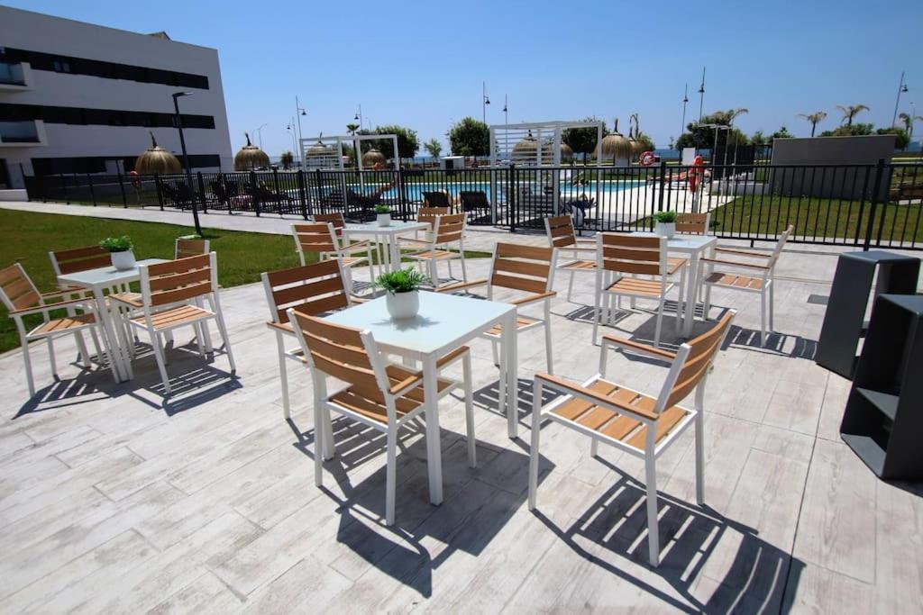 Apartamento Playa Valle Niza マラガ エクステリア 写真