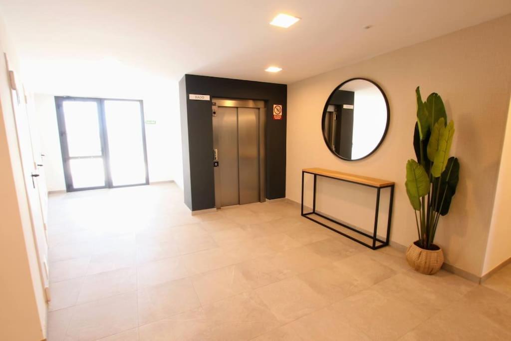 Apartamento Playa Valle Niza マラガ エクステリア 写真