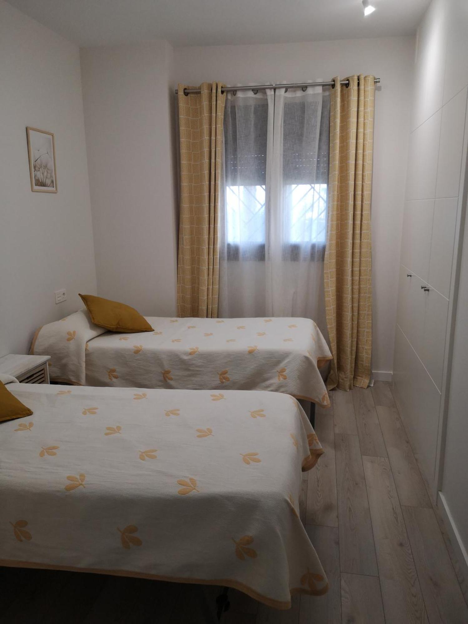 Apartamento Playa Valle Niza マラガ エクステリア 写真