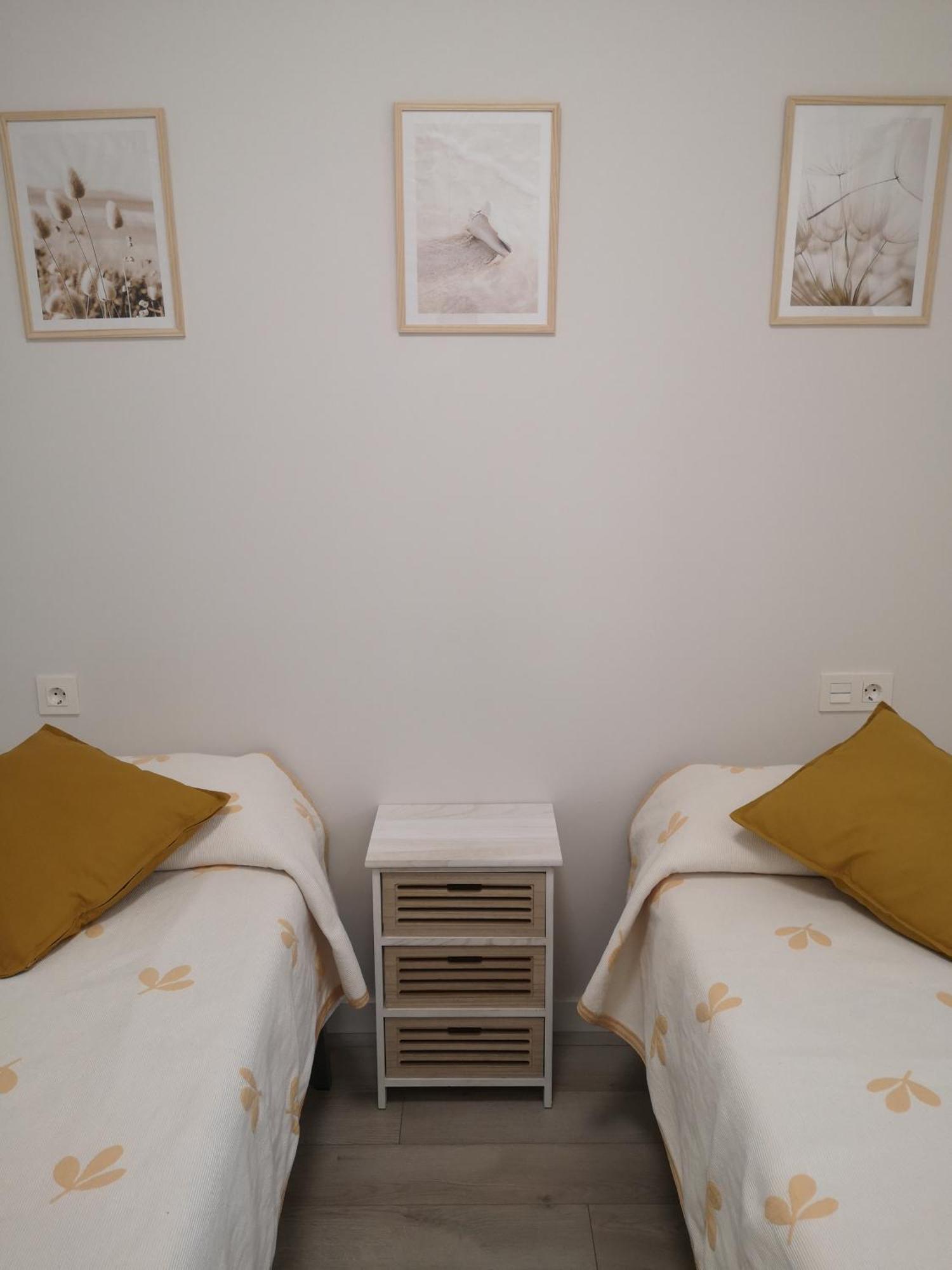 Apartamento Playa Valle Niza マラガ エクステリア 写真