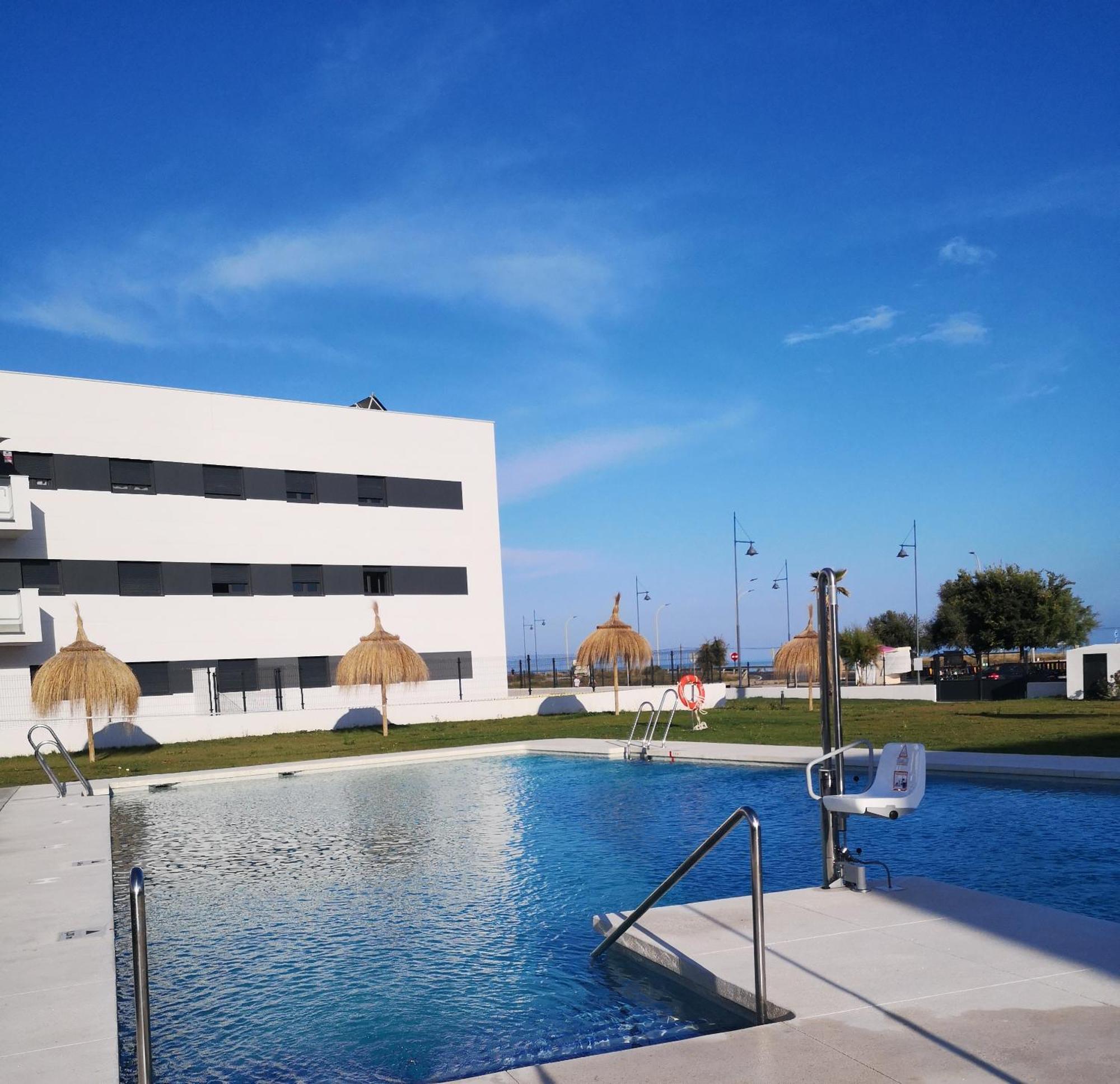 Apartamento Playa Valle Niza マラガ エクステリア 写真